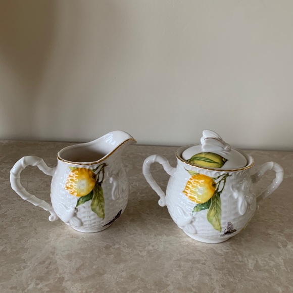 Grace Teaware Lemon Butterfly Bees Creamer & Sugar Bowl Set - Picture 9 of 9